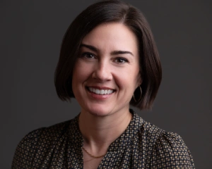 Professional image of Carrie Poole.